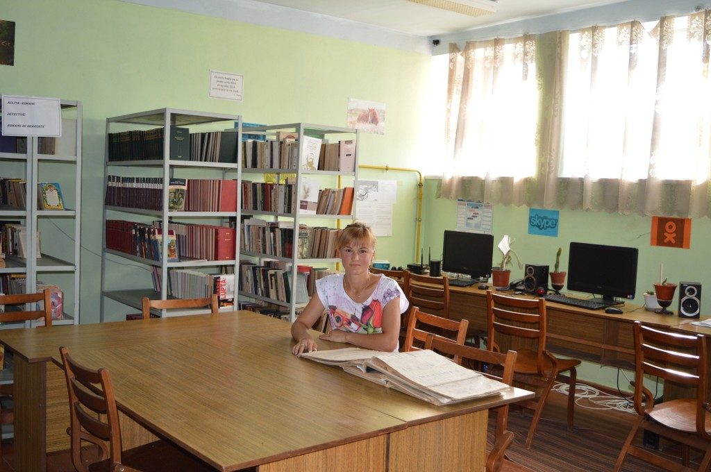 Biblioteca_publica_Hirtop